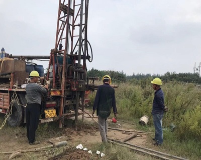 開封市住建局深入建設(shè)工程勘察外業(yè)一線 現(xiàn)場指導(dǎo)質(zhì)量安全工作